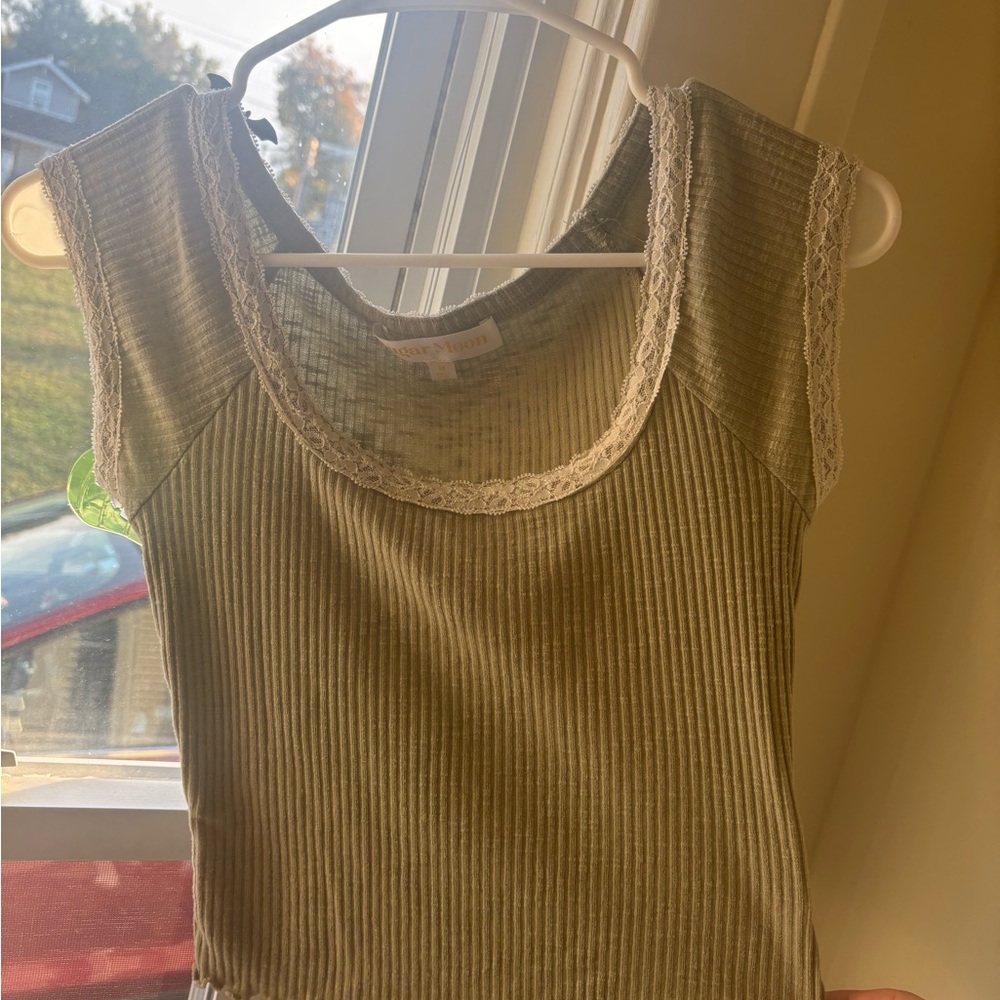 Elegant Olive Lace Trim Ribbed Tank Top
